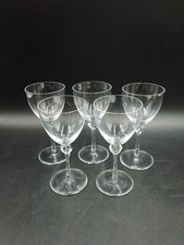 5 white wine glasses in Daum